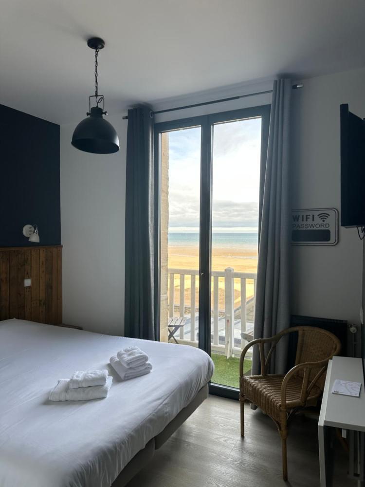 Double Room with Balcony and Sea View